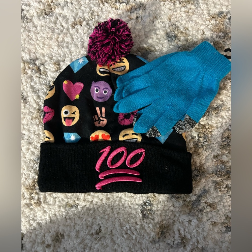 OSFA Emoji Beenie and Teal Touch Screen Compatible Gloves
